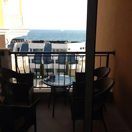 Apartament Antorini *